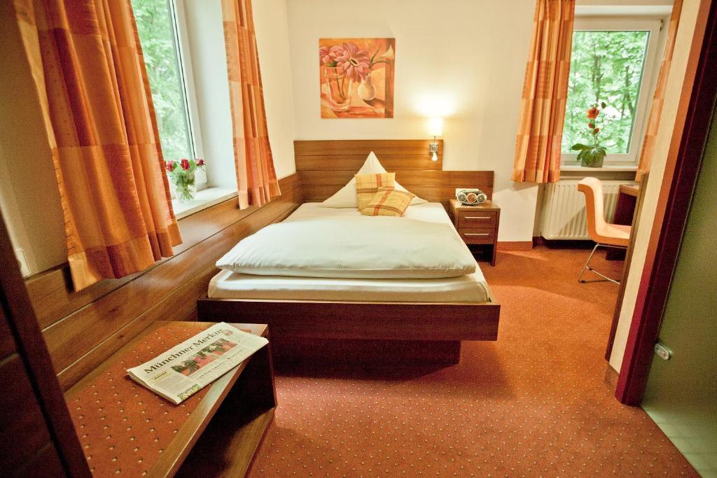Wuermtaler Gaestehaus Grafelfing Ruang foto