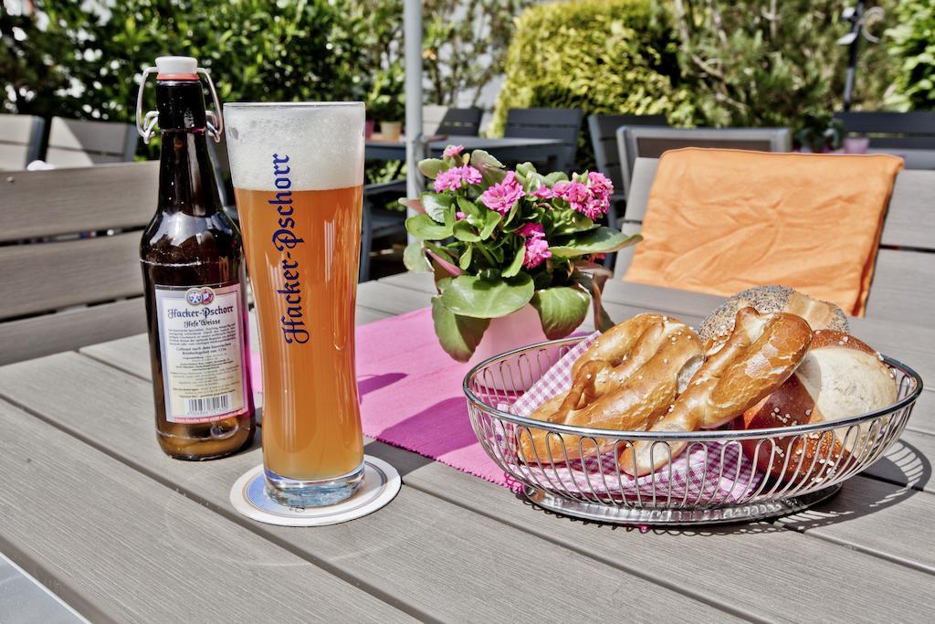 Wuermtaler Gaestehaus Grafelfing Bagian luar foto
