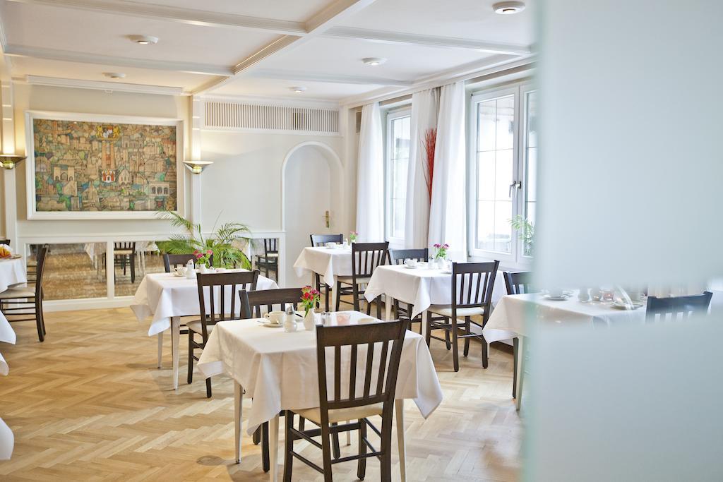 Wuermtaler Gaestehaus Grafelfing Bagian luar foto